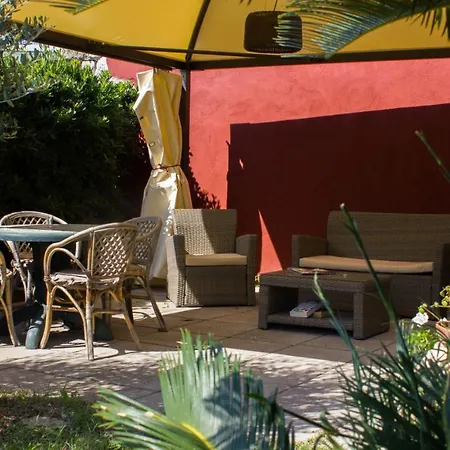 Donna Fausta Bed & Breakfast 3*
